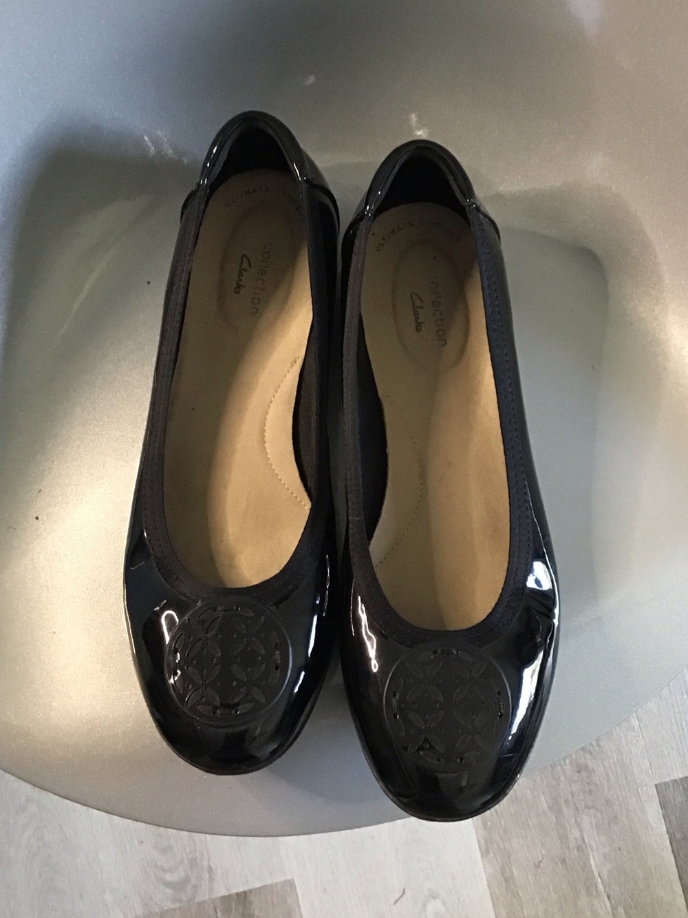 Clarks Black Patent Round-Toe Ballet Flats with Decorative Medallion - Picture 5 of 8